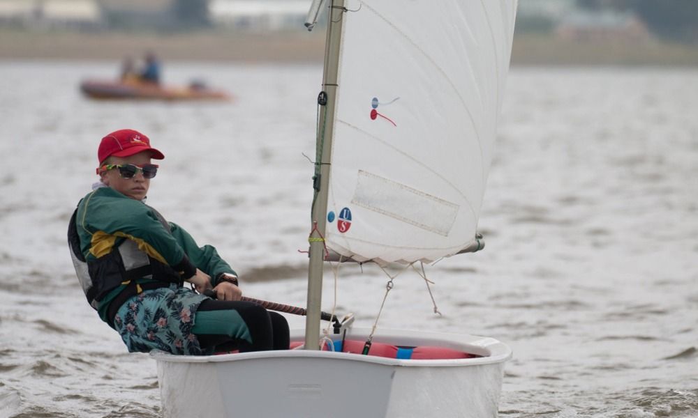 Oppie dinghy sailing